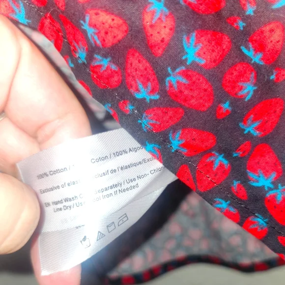 Band of the Free Strawberry Tie-Front Crop Top size large - Picture 16 of 16